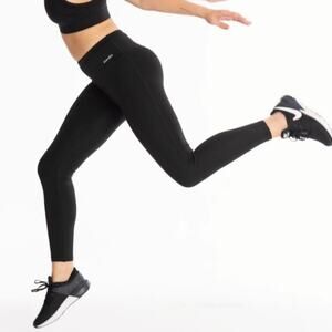 Handful Squeeze Play High Rise Leggings